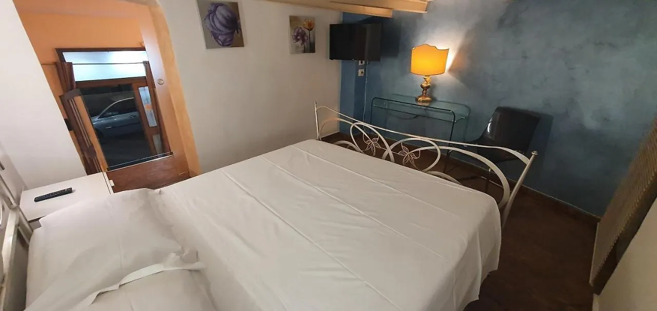 Apartment Da Marieddu Appartamento Indipendente In Centro Citta Catania